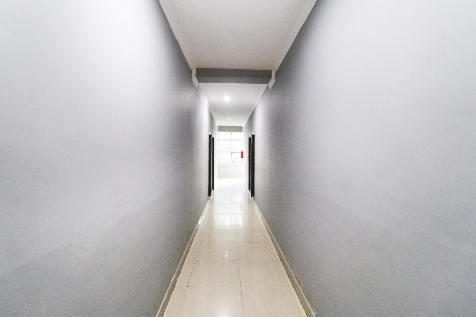 Hotel O Sunrise Guest House Gurgaon Esterno foto