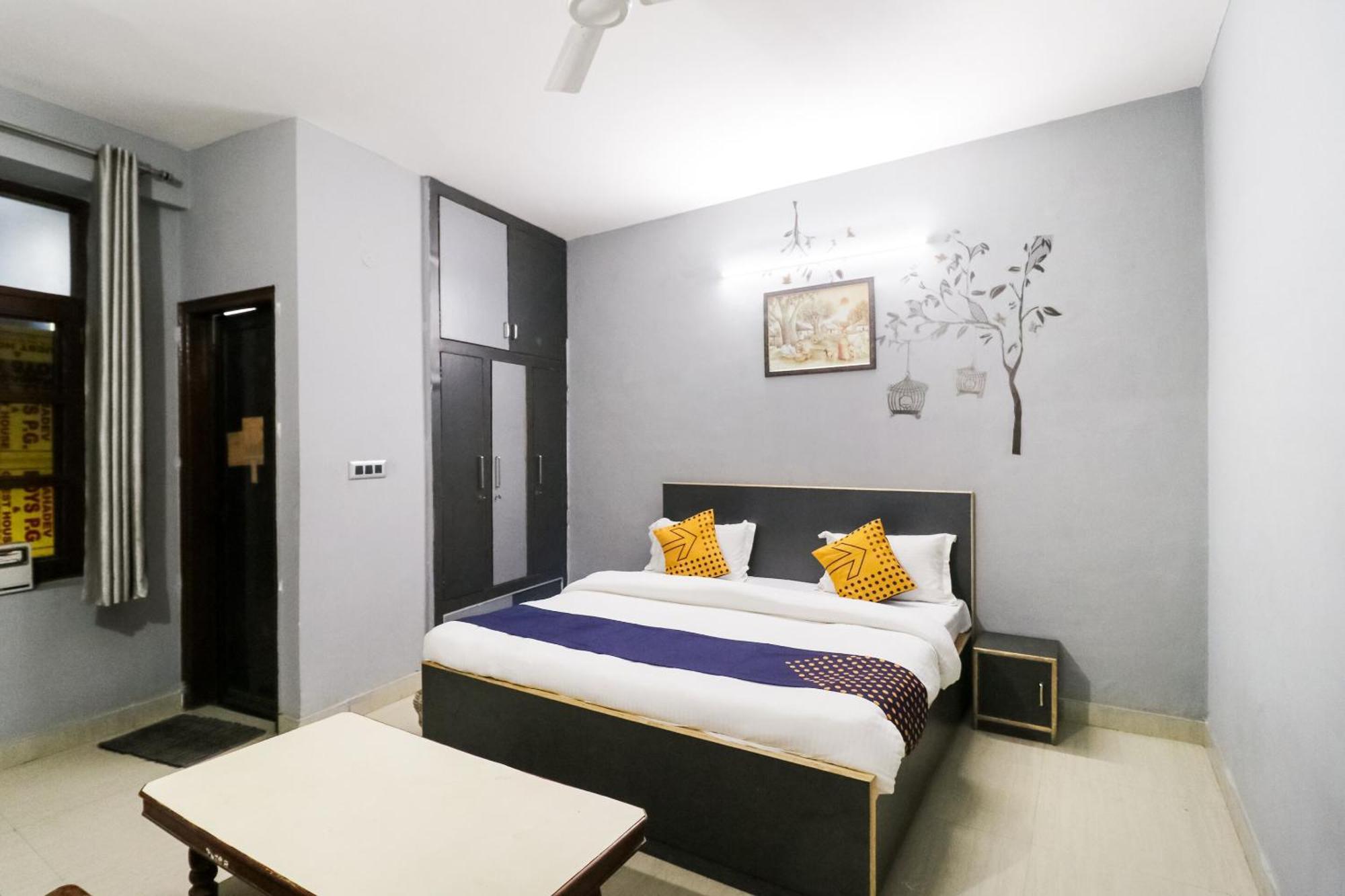 Hotel O Sunrise Guest House Gurgaon Esterno foto