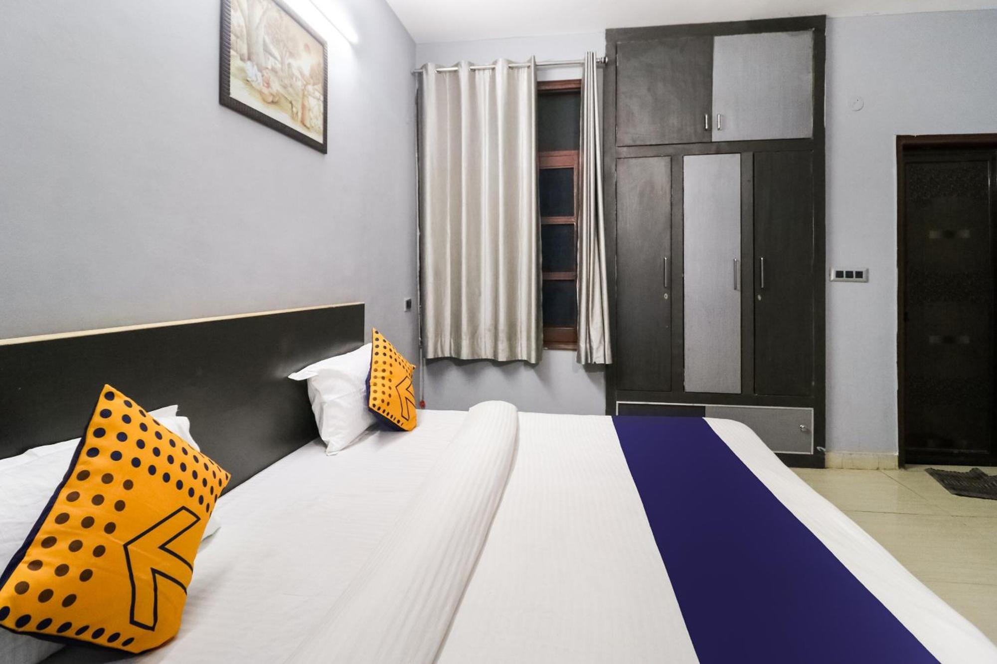 Hotel O Sunrise Guest House Gurgaon Esterno foto