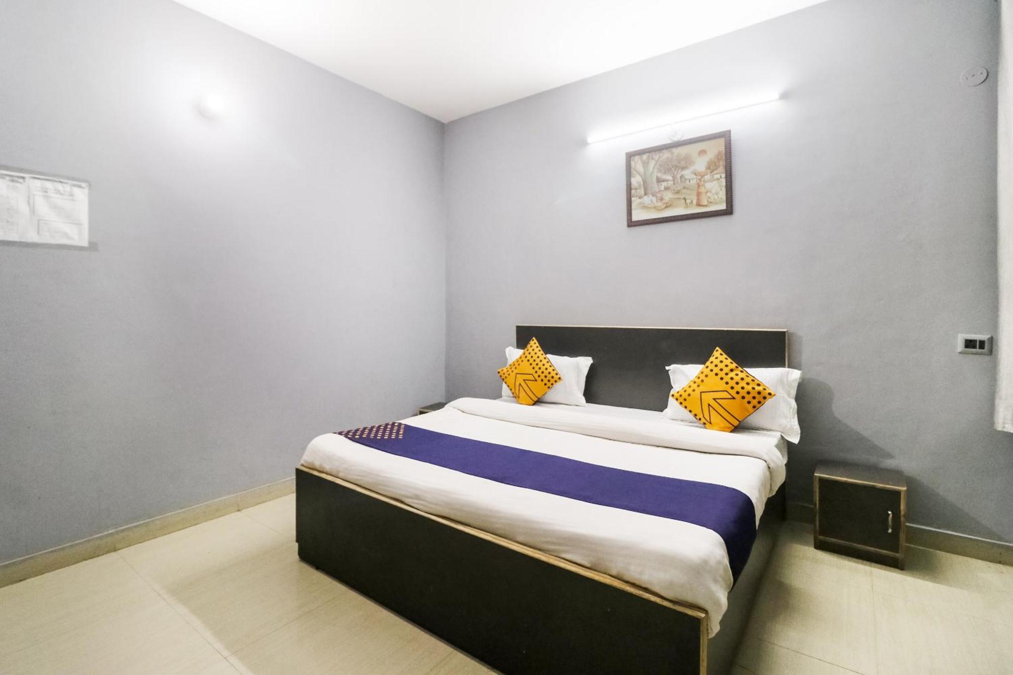 Hotel O Sunrise Guest House Gurgaon Esterno foto